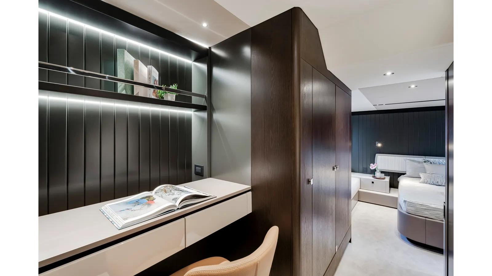 best yacht sales deals MANHATTAN 68 Manhattan 68 (2025)