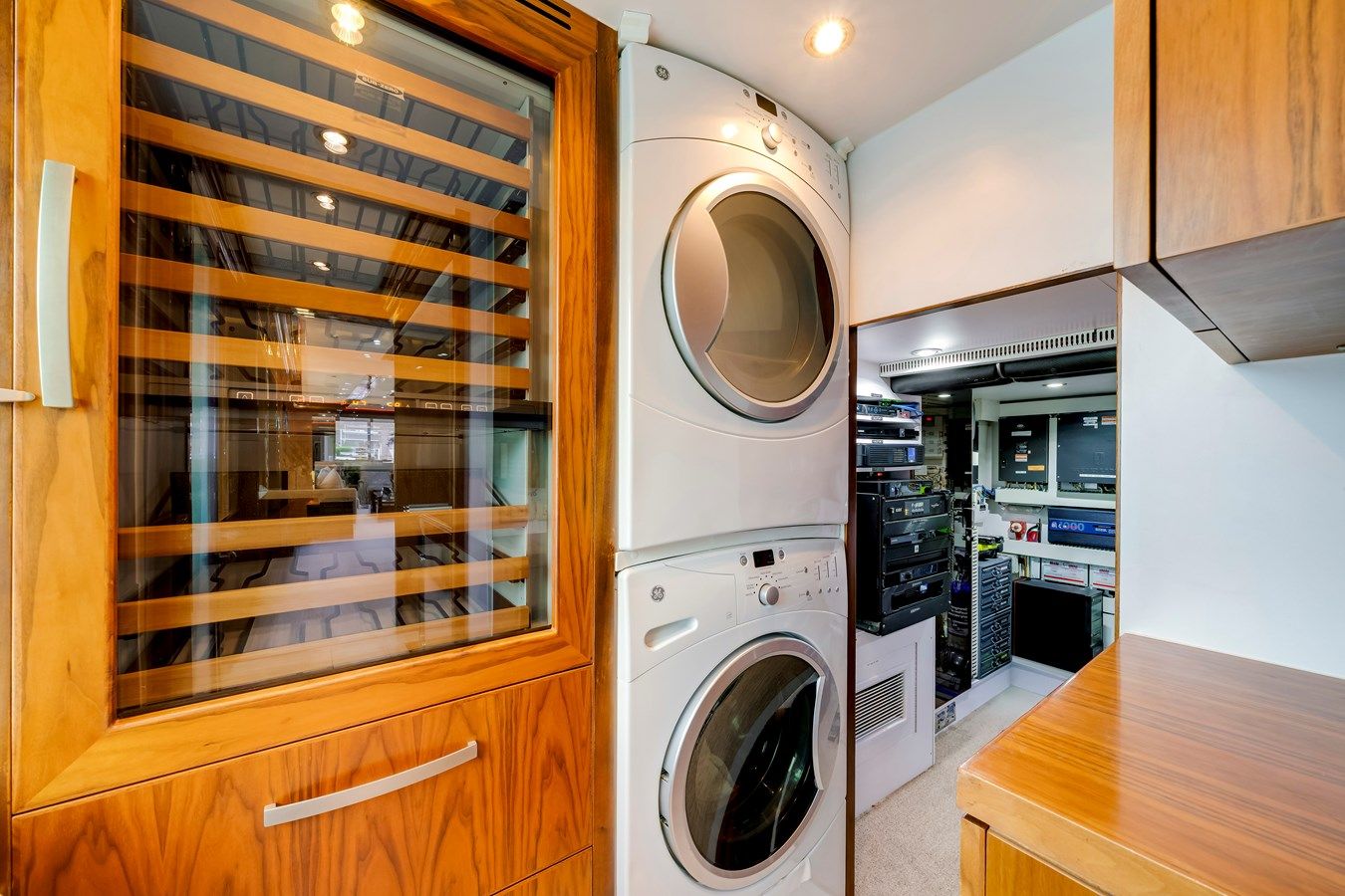 Лучшая цена на MESMERIZE 125