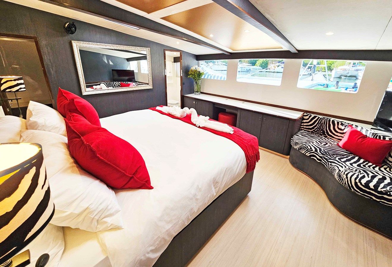 Продажа яхты Silhouette 800