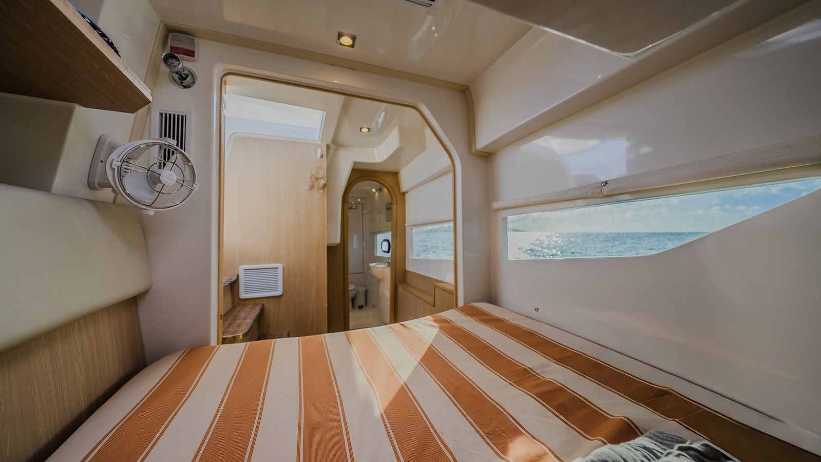 Buy a yacht School’s Out II - Aquila Power Catamarans