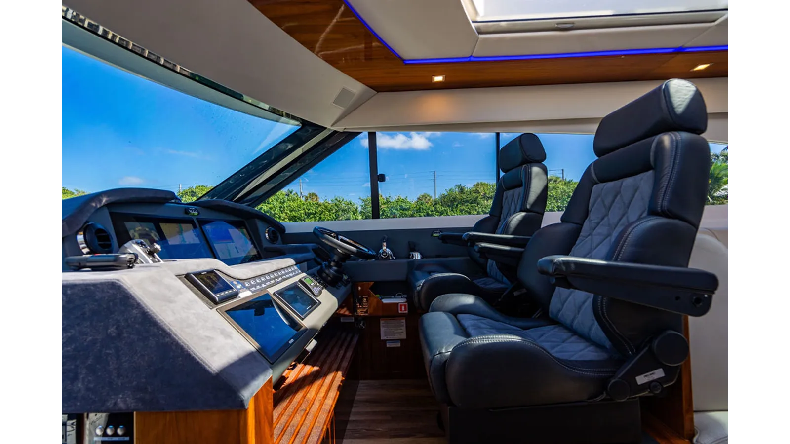 Buy a EL MAR V at Shestakov Yacht Sales