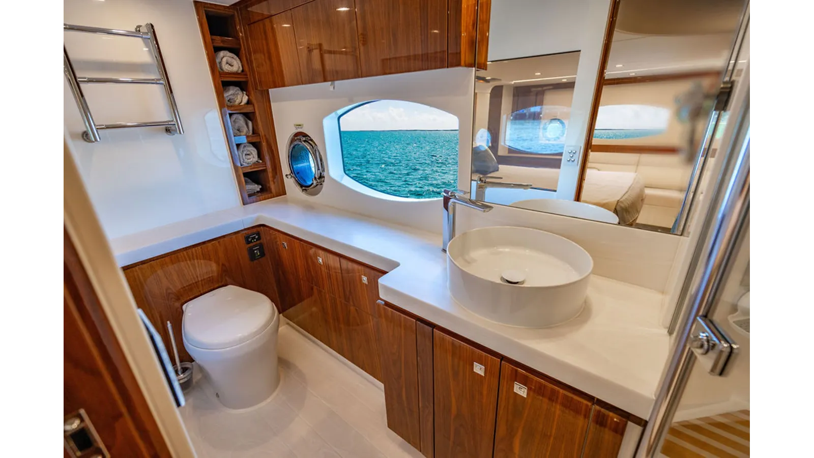 Buy a yacht EL MAR V - Riviera