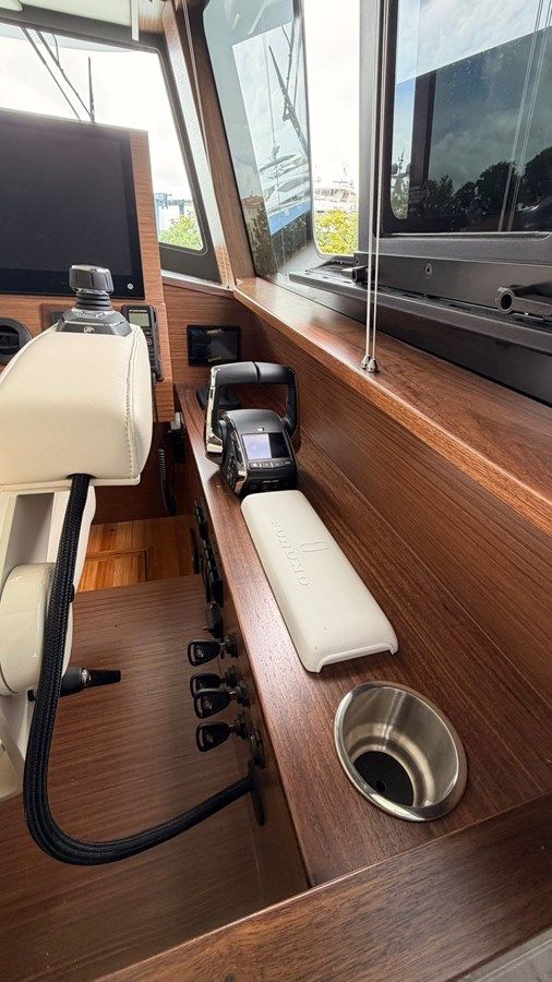 Starfish I Custom 17m price