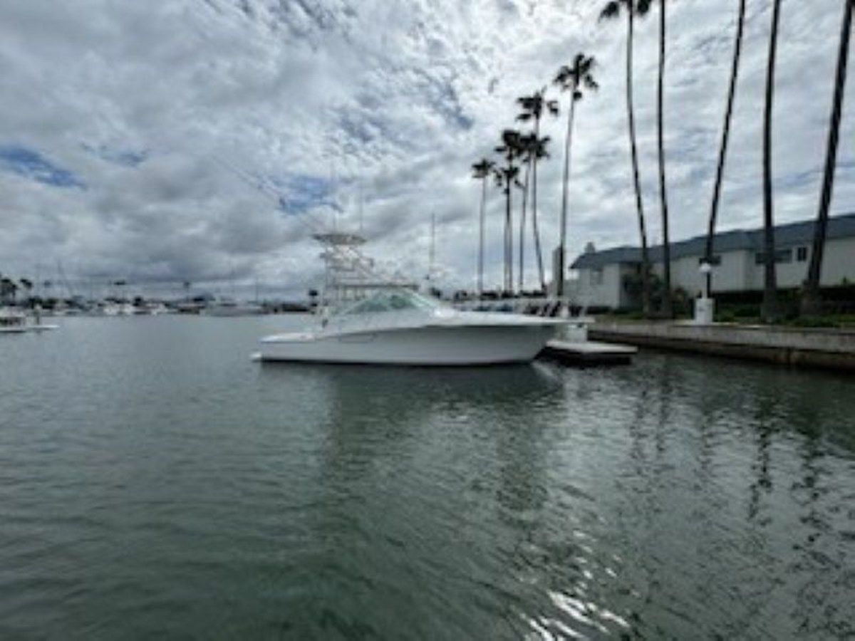 Buy a 2008 Cabo 40 Express - Cabo Yachts at Shestakov Yacht Sales