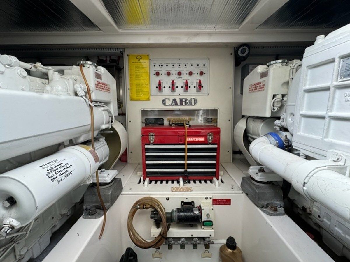 best yacht sales deals 2008 Cabo 40 Express - Cabo Yachts