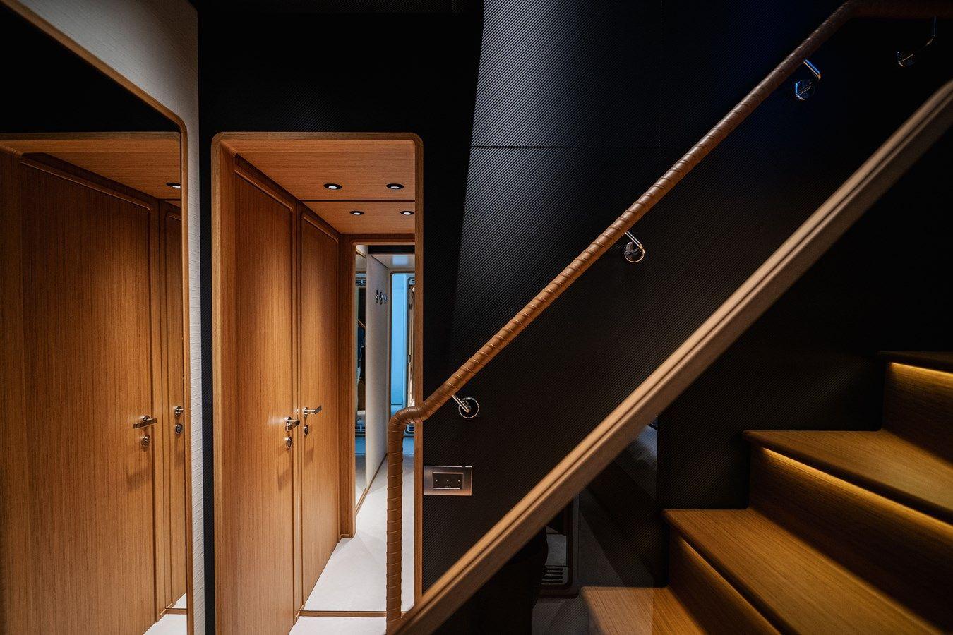 N30 - Custom Line yacht sale