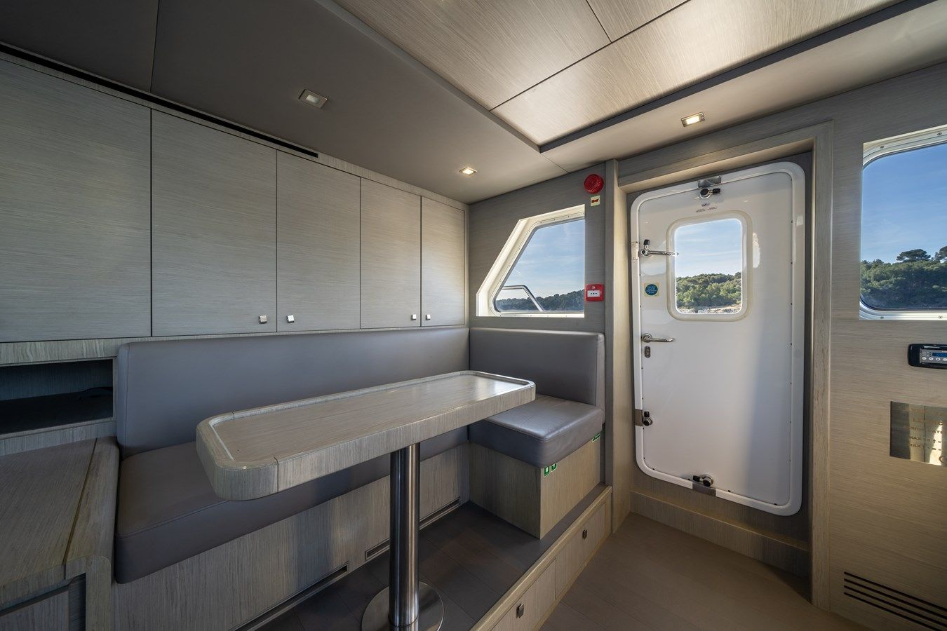 Купить яхту HELIAD III - LYNX YACHTS в Shestakov Yacht Sales