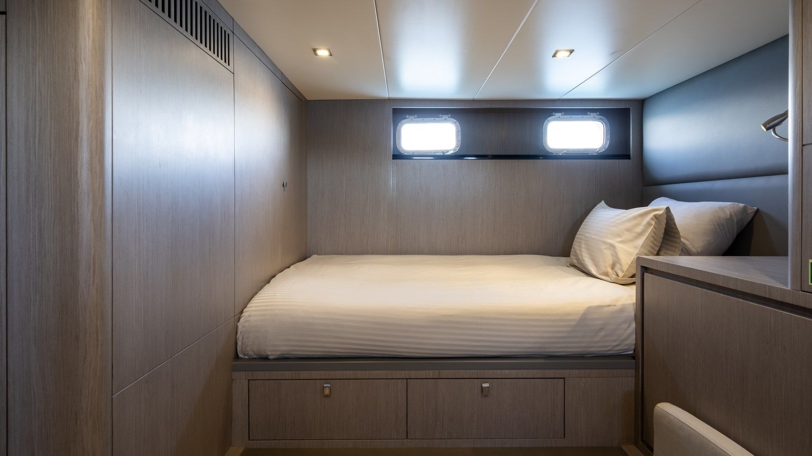 Лучшая цена на HELIAD III - LYNX YACHTS