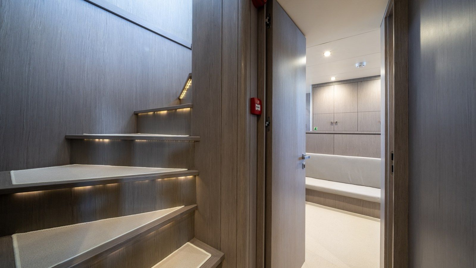 Продажа яхты HELIAD III