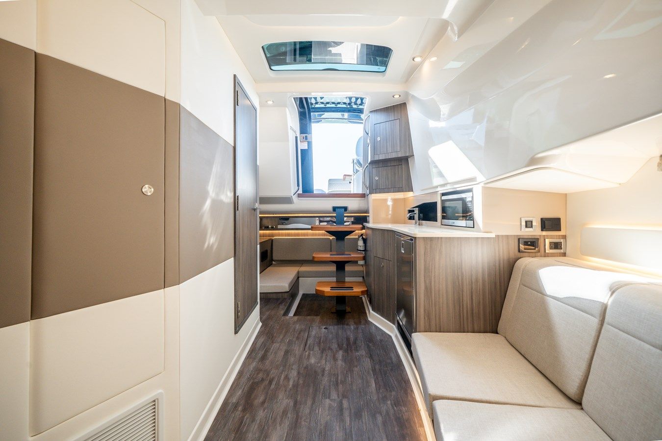 Buy a Tire King - SEA RAY at Shestakov Yacht Sales