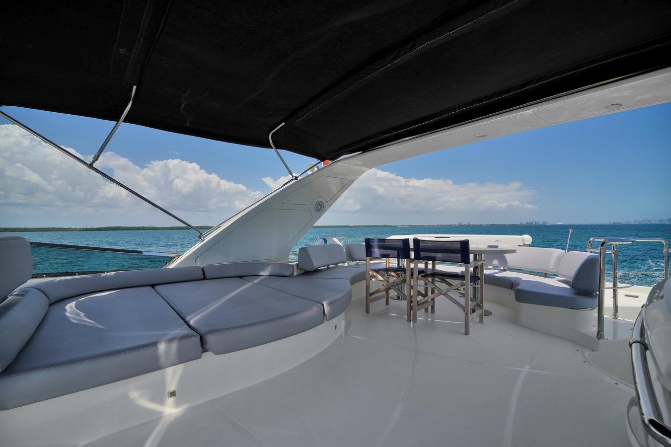 the best price on 2009 Azimut 75 2009