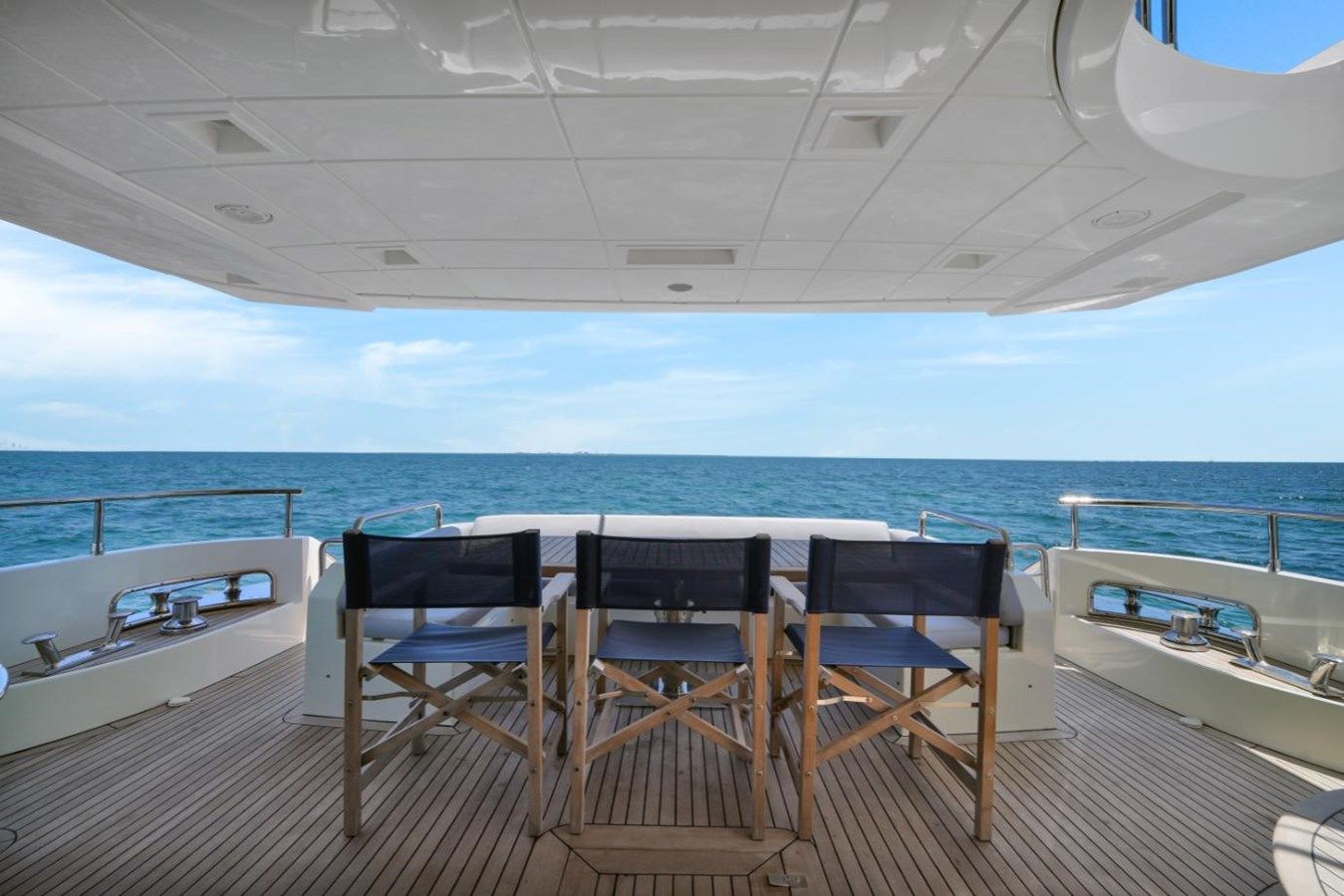 the best price on 2009 Azimut 75 75