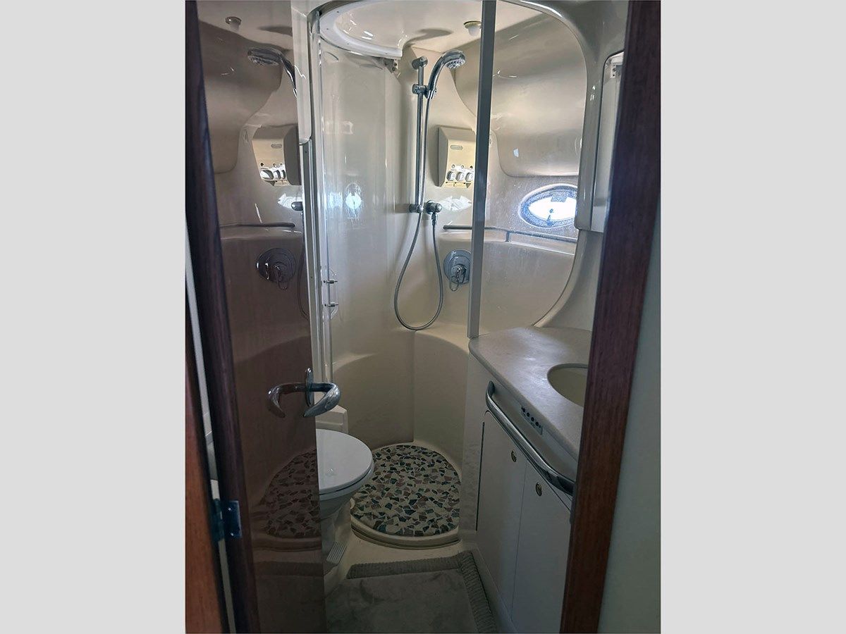 45' Sea Ray 2001 450 Express Bridge - SEA RAY yacht sale