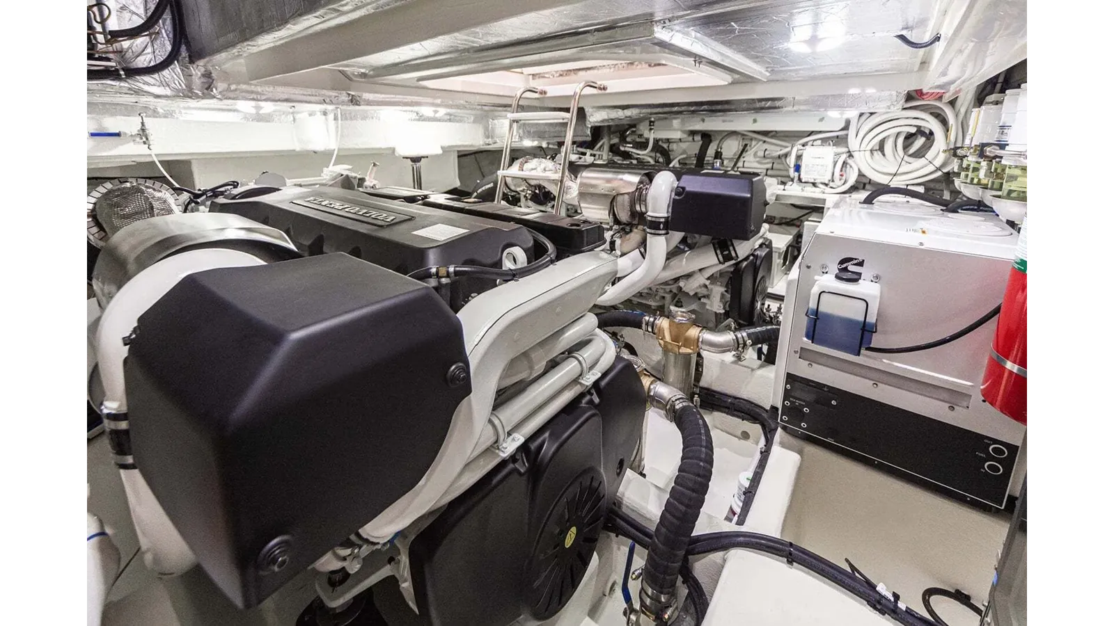 Buy a yacht 46 SPORTS MOTOR YACHT - Riviera