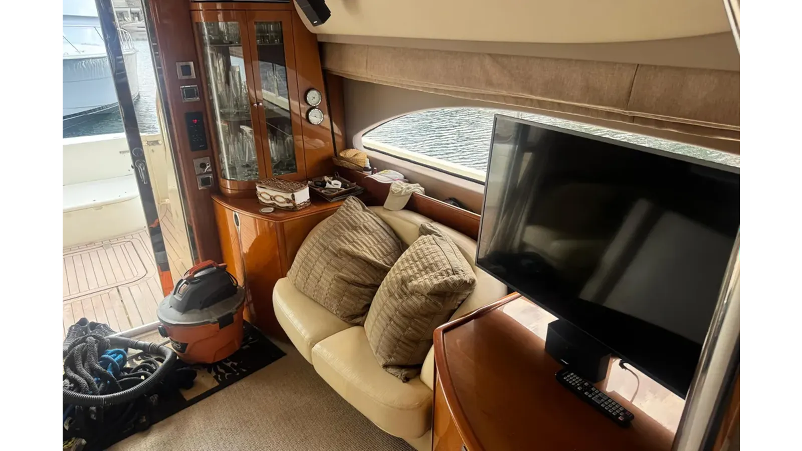 best yacht sales deals 2002 Princess 61