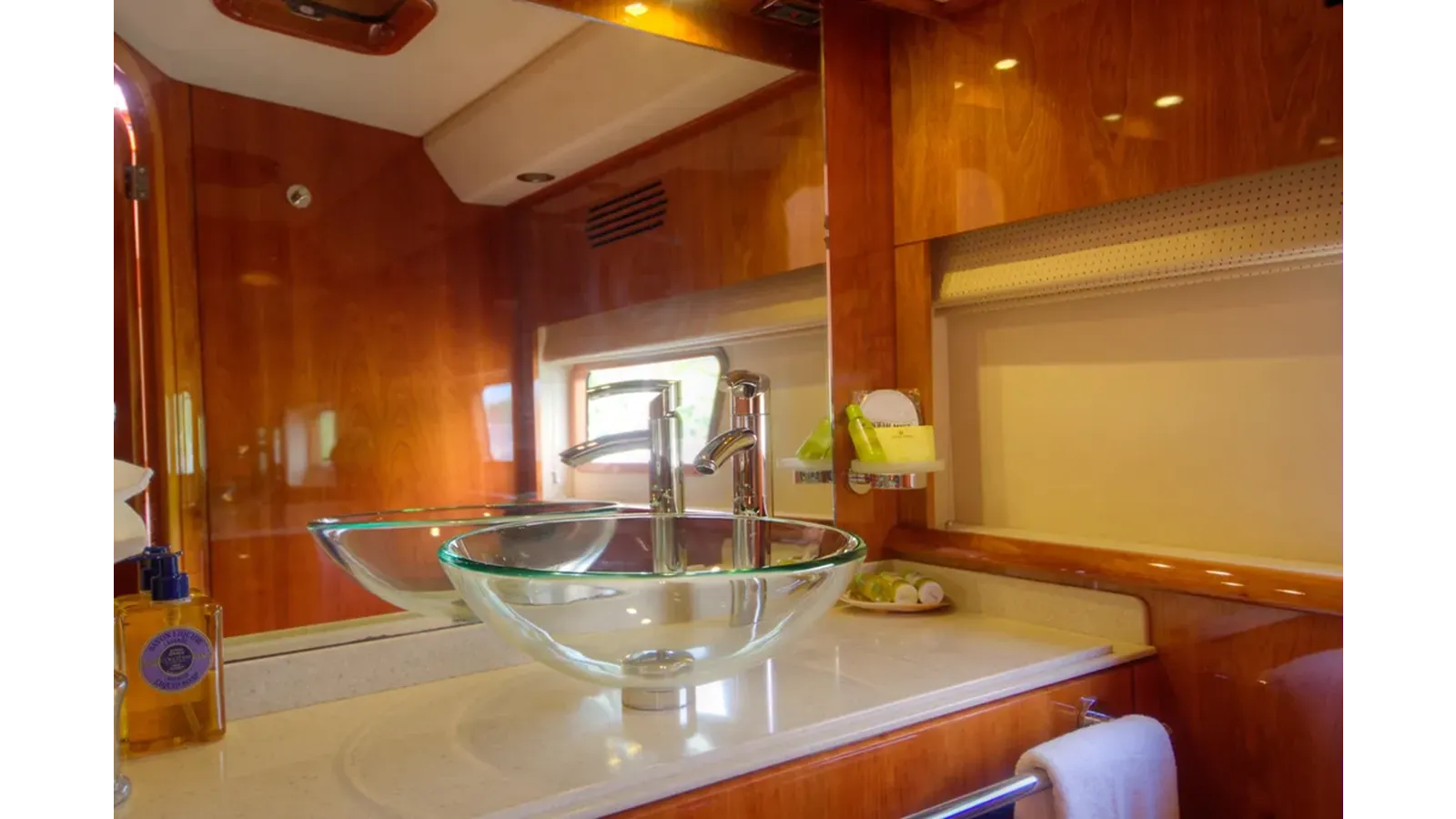 Лучшие предложения покупки яхты 2010 Privilege 745 2010