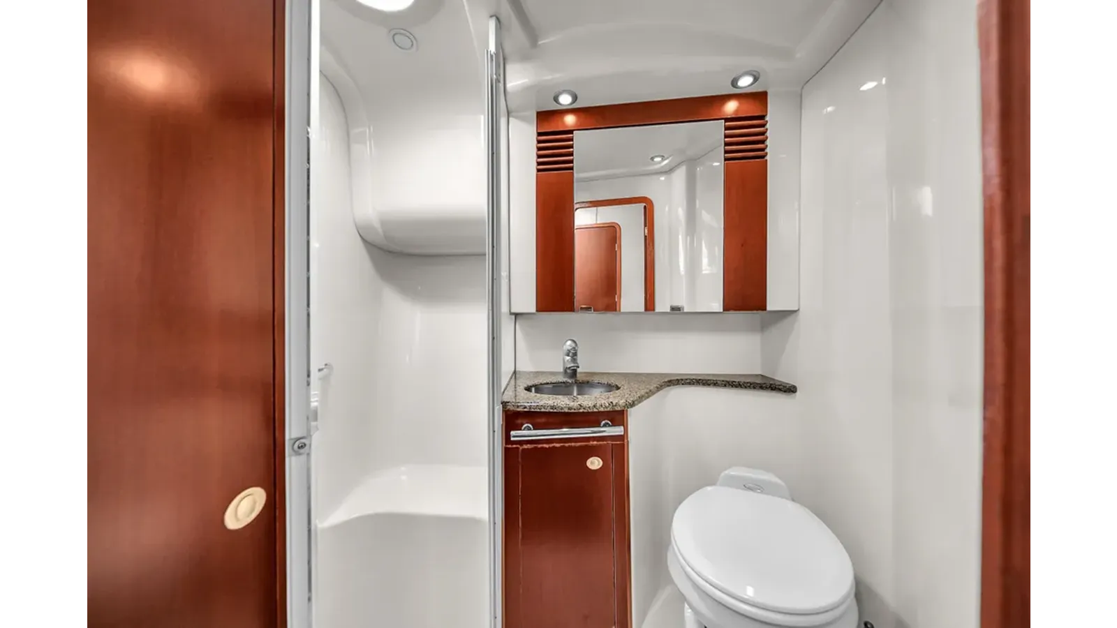 Buy a 2006 Sea Ray 44 Sedan Bridge at Shestakov Yacht Sales