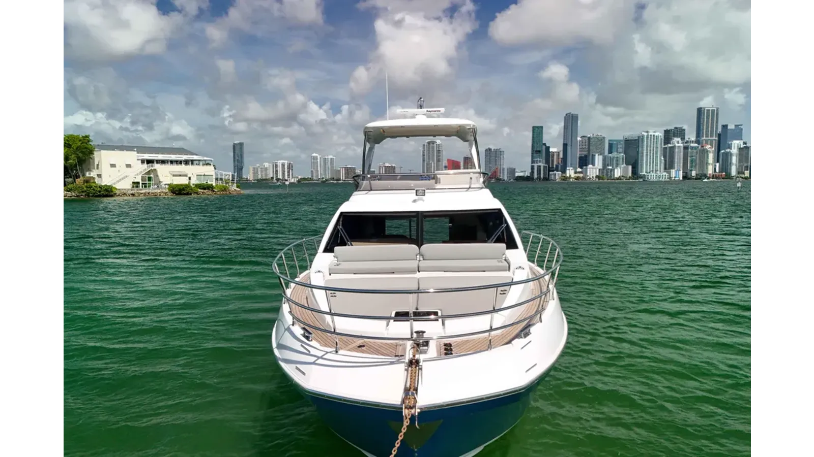 the best price on 2016 Azimut 50 - Azimut Yachts