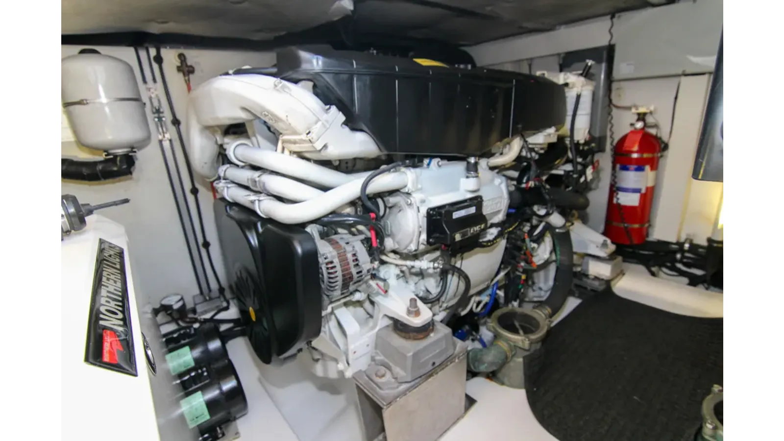 the best price on 2016 Azimut 50 - Azimut Yachts