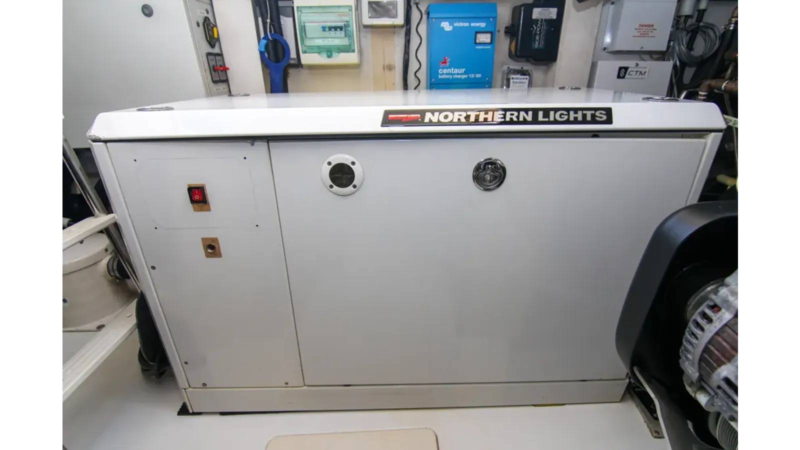 best yacht sales deals 2016 Azimut 50