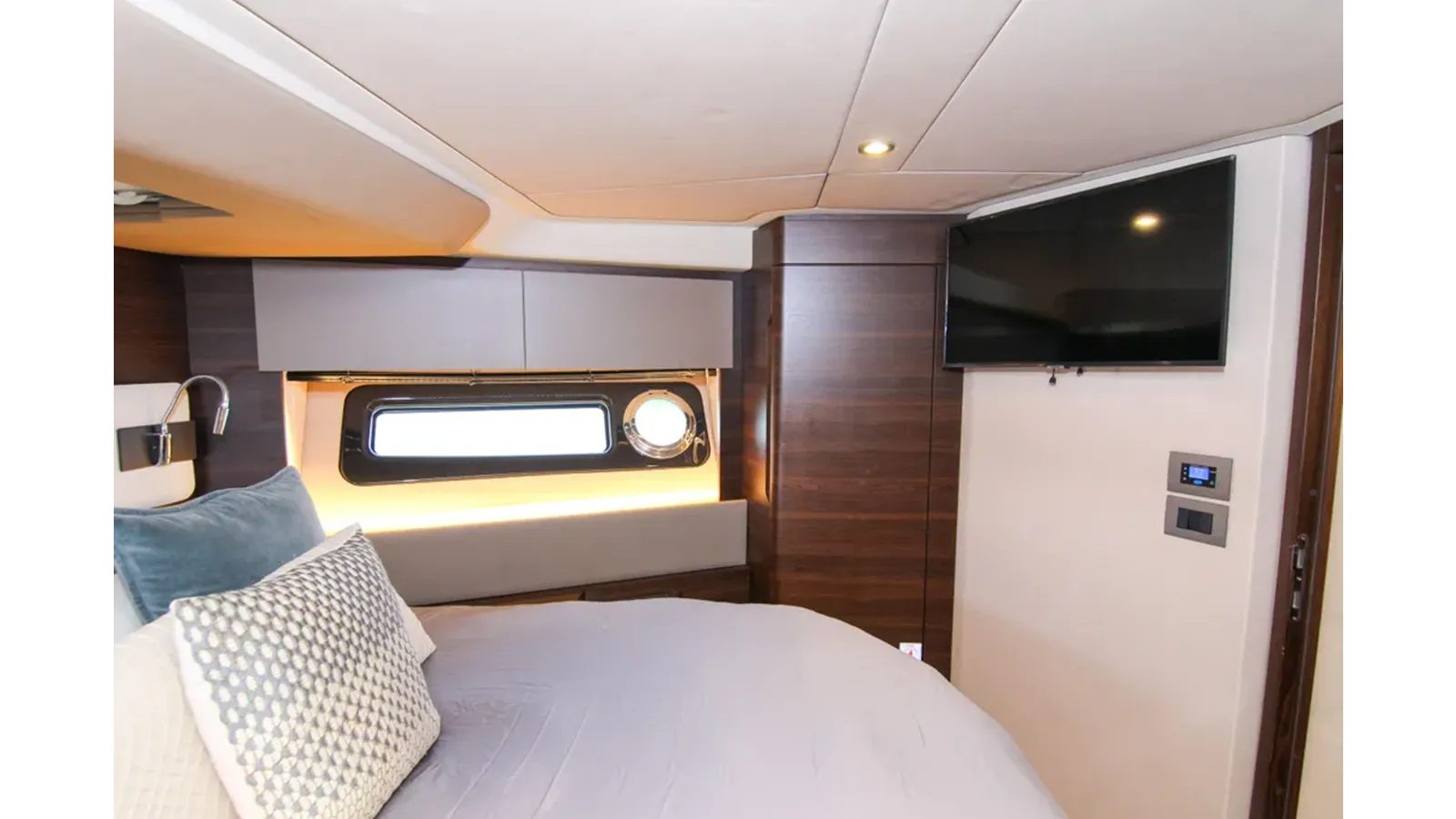 best yacht sales deals 2016 Azimut 50 50