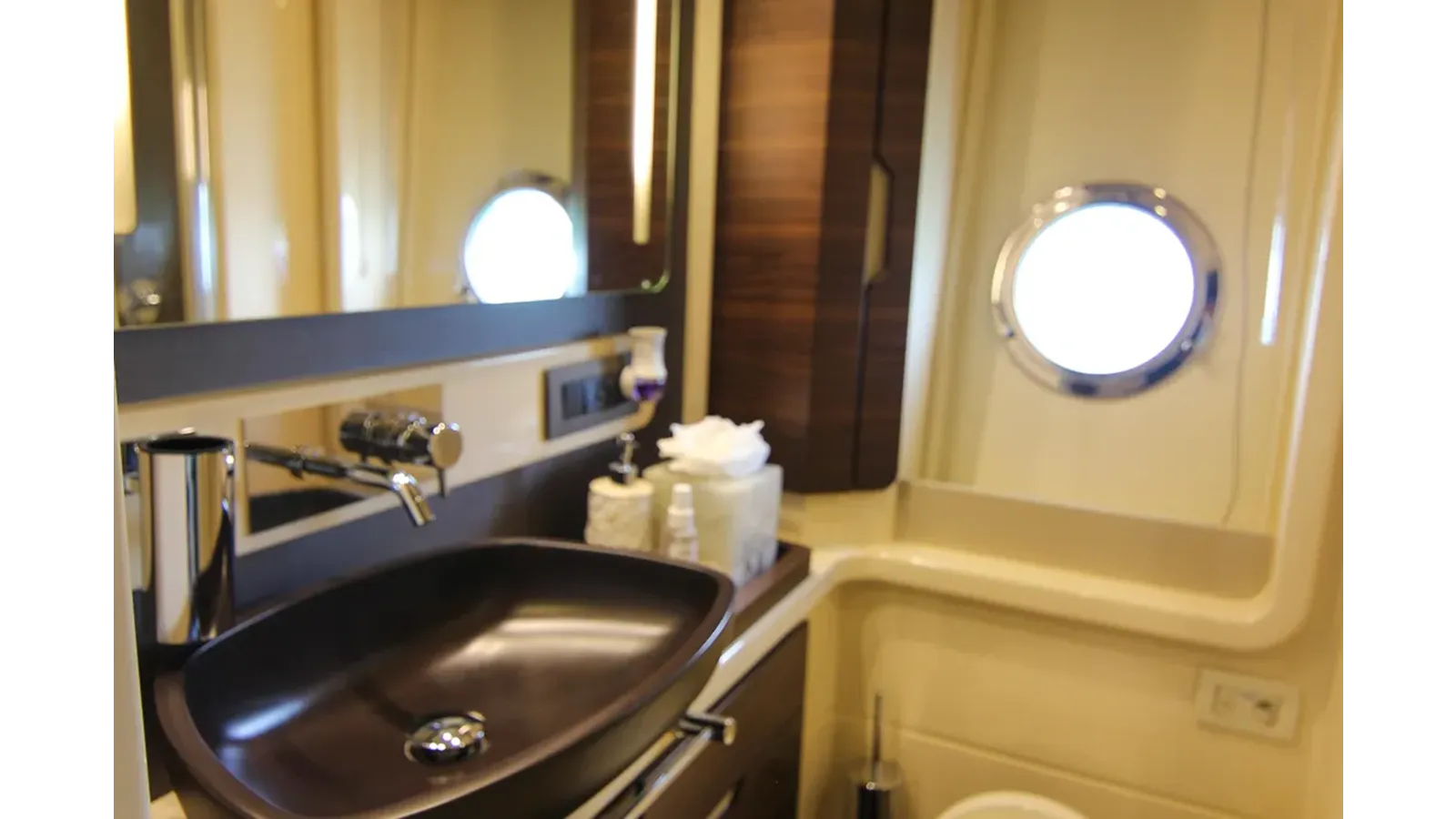 2016 Azimut 50 50 yacht sale