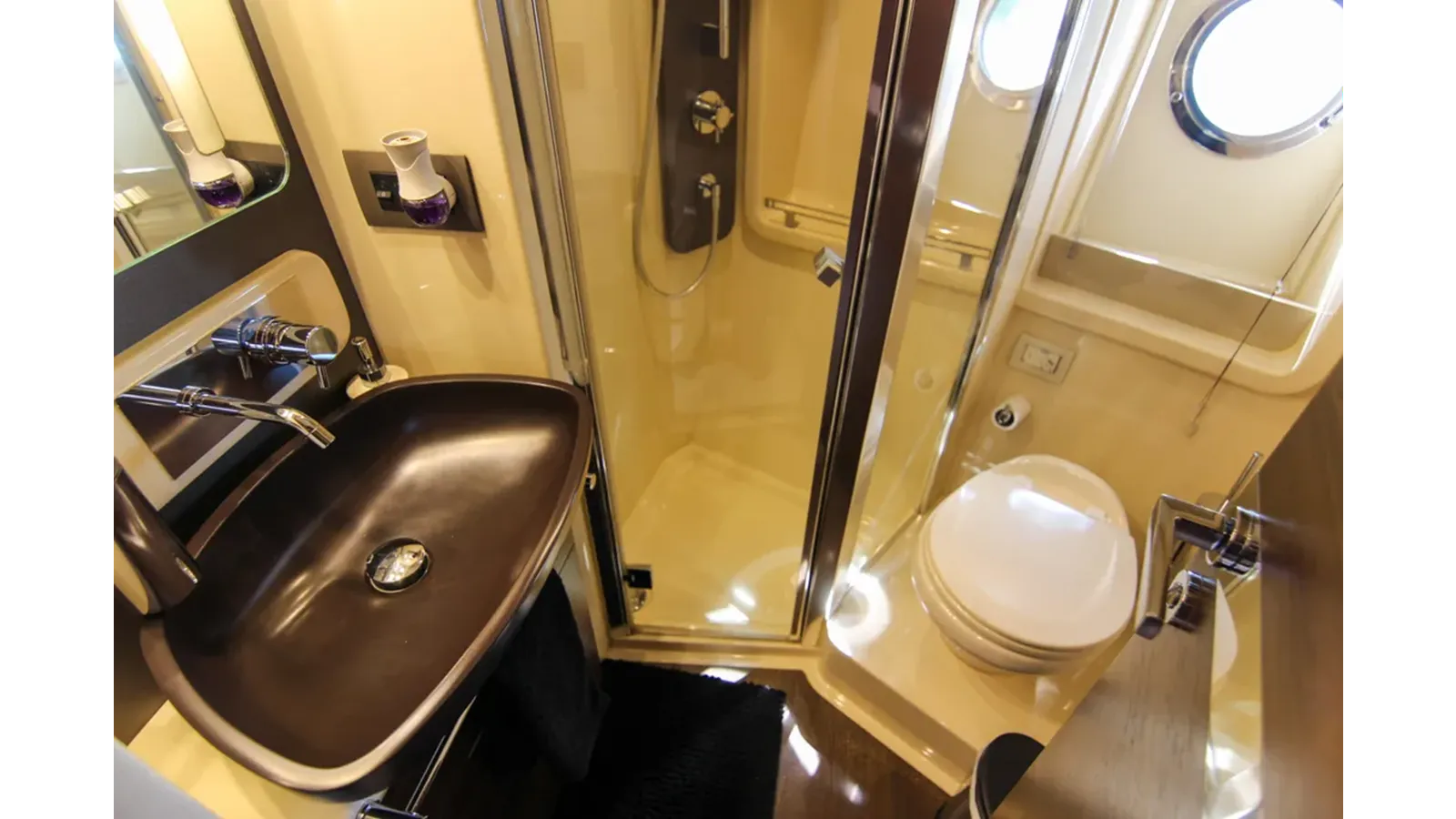 the best price on 2016 Azimut 50