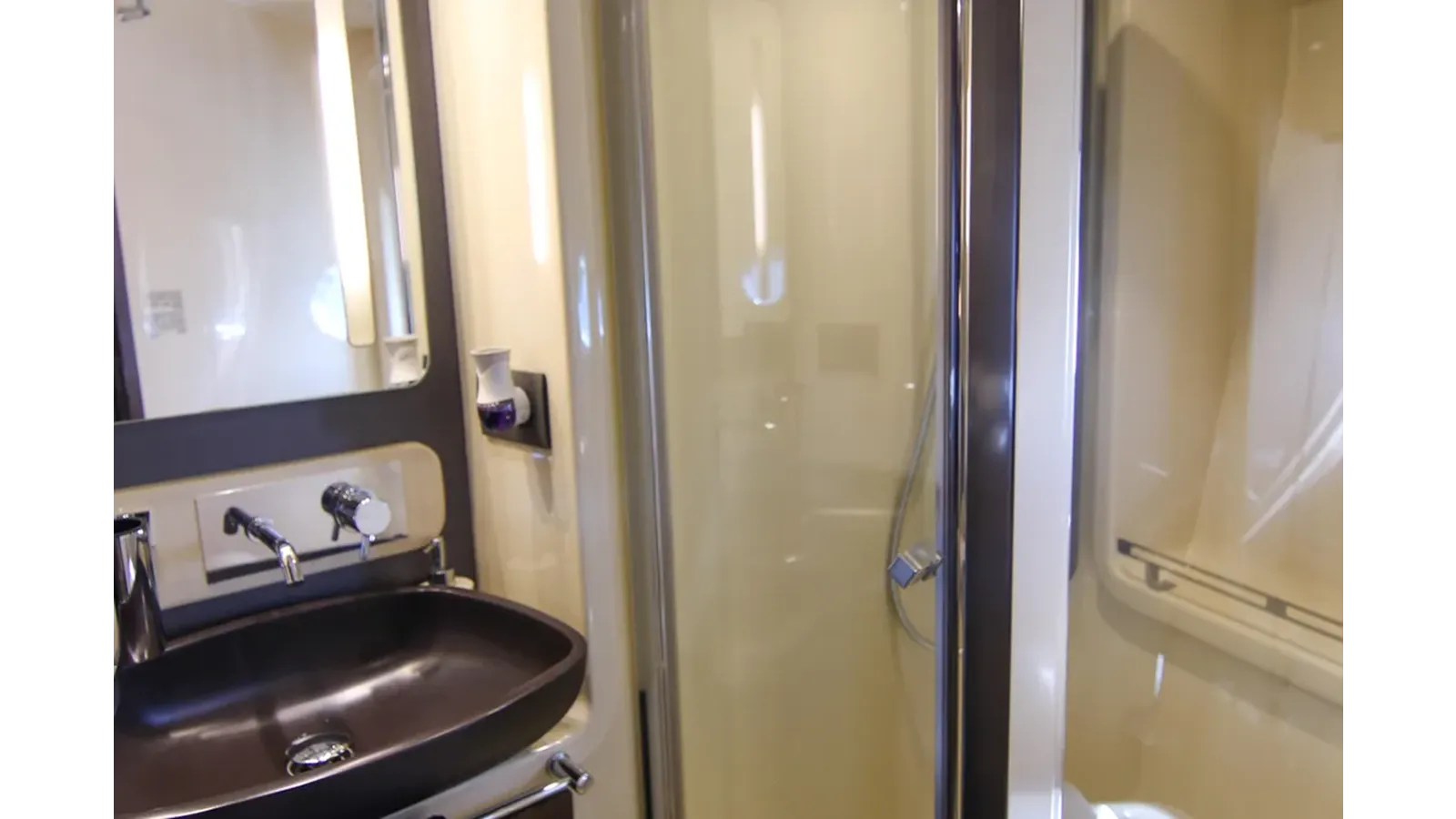 2016 Azimut 50 50 price