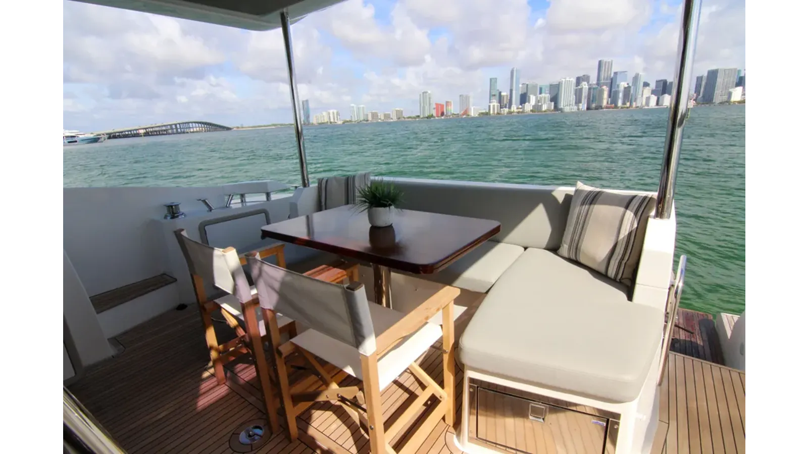 the best price on 2016 Azimut 50 50