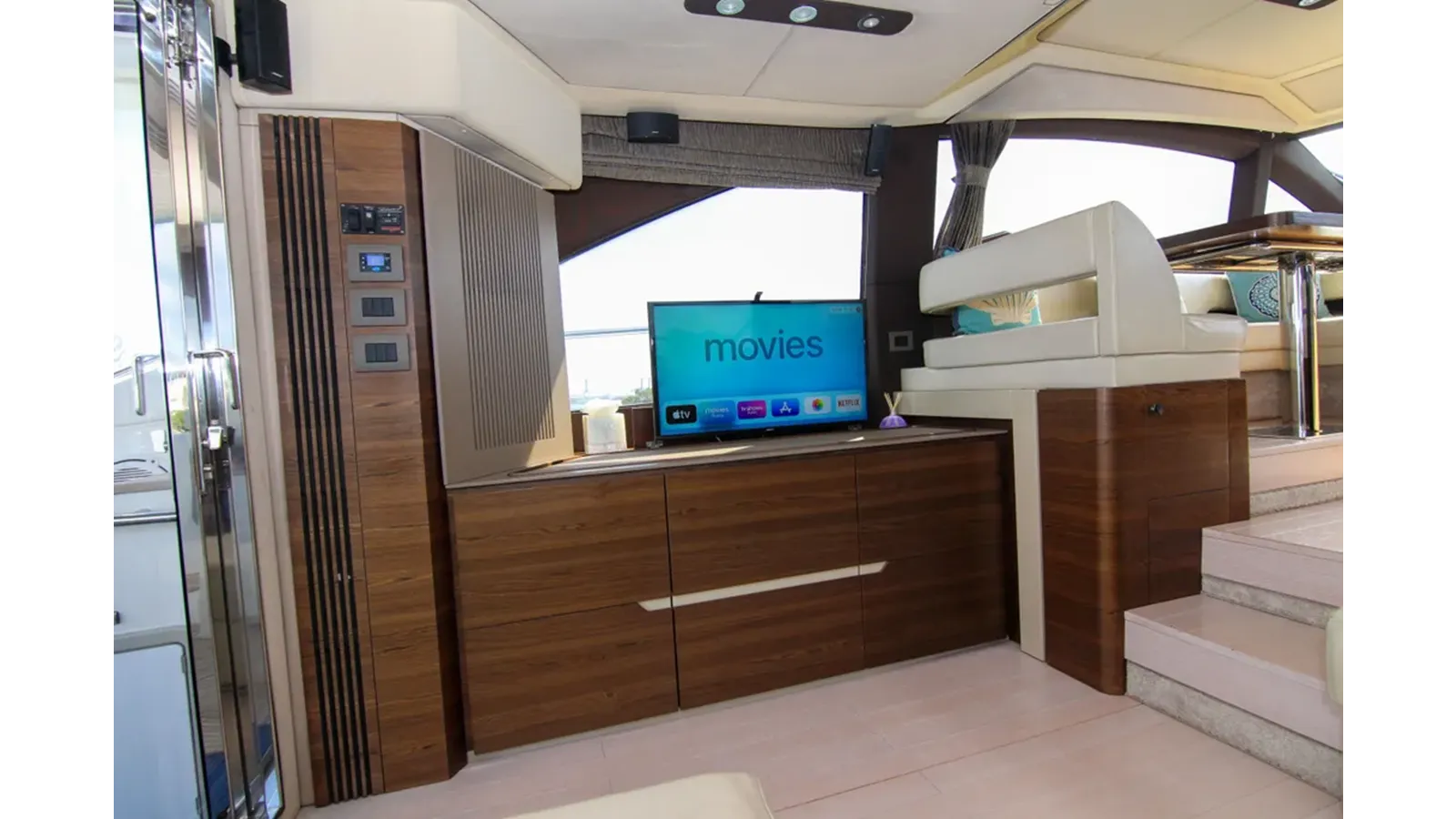 Buy a 2016 Azimut 50 50 at Shestakov Yacht Sales