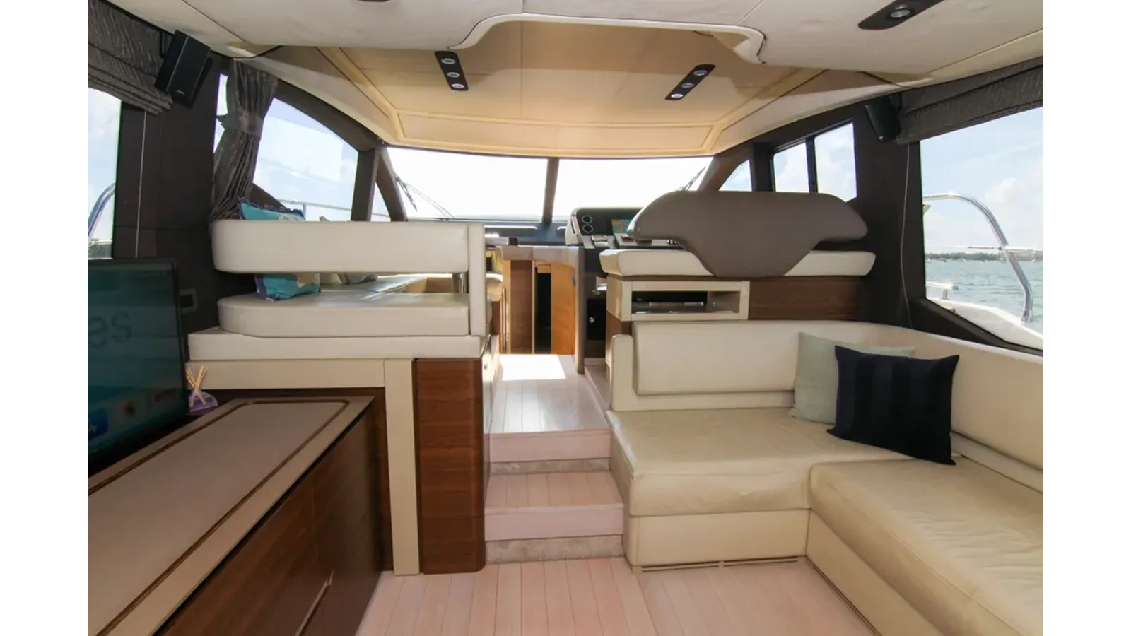 Buy a yacht 2016 Azimut 50 - Azimut Yachts