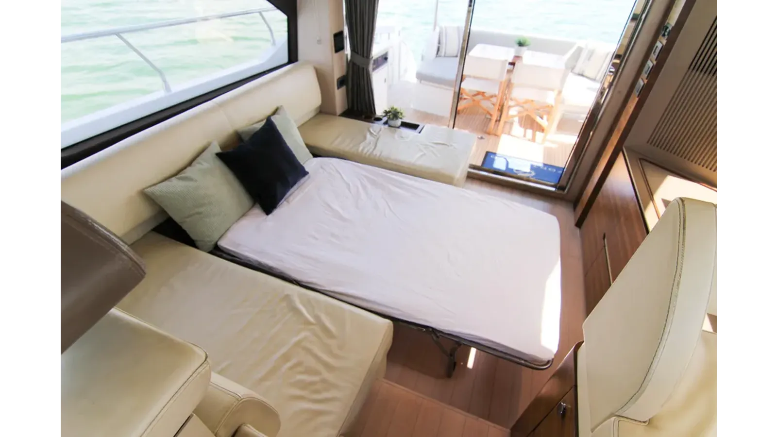 Buy a 2016 Azimut 50 at Shestakov Yacht Sales