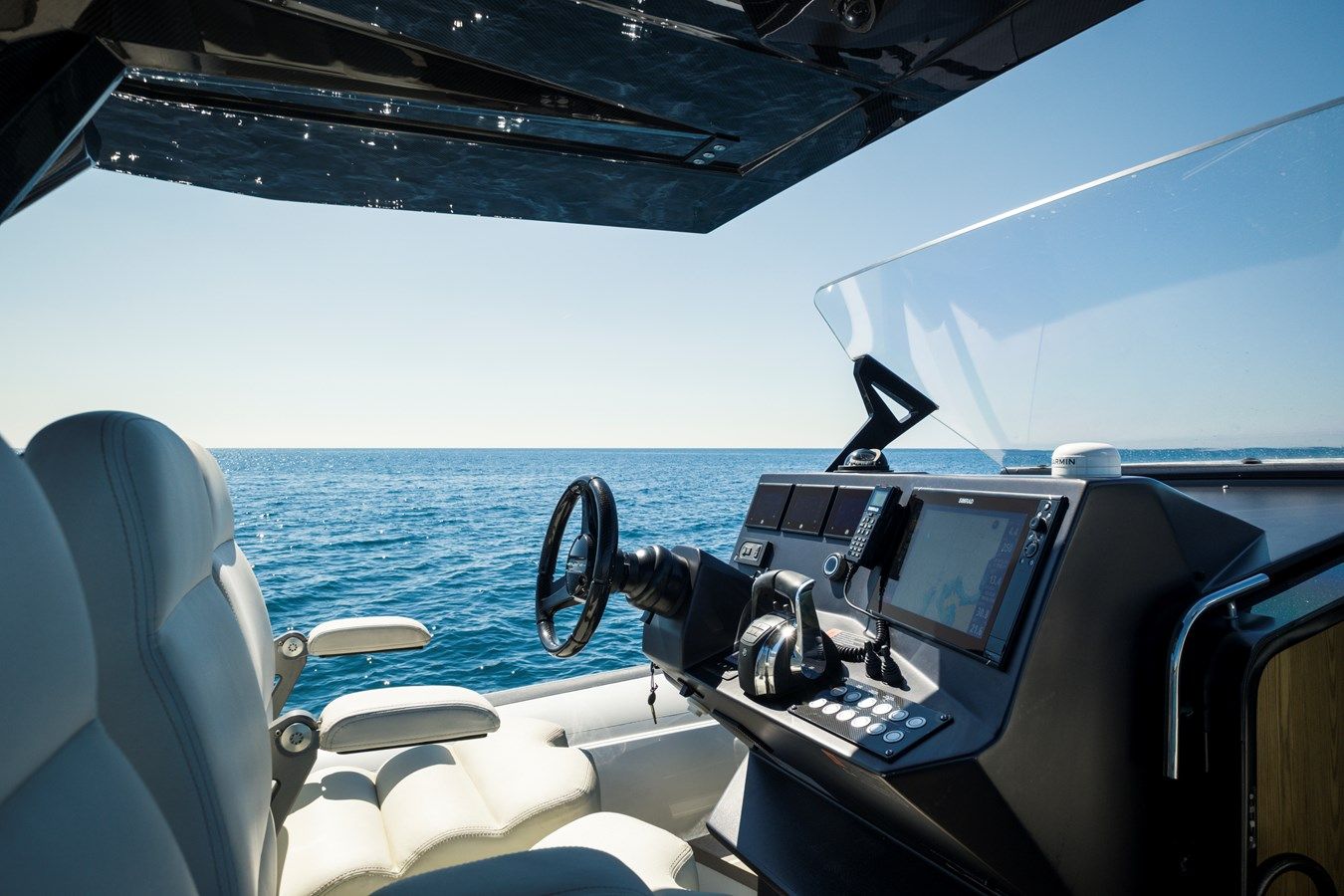 Купить ANVERA 42 SPEEDSTER 2021 - ANVERA