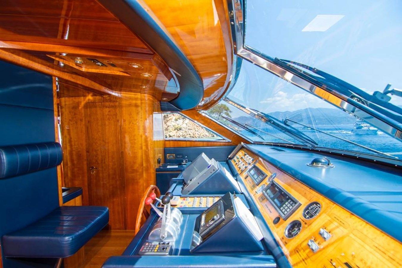 Стоимость яхты BARBAROSSA MORATTI - Sanlorenzo