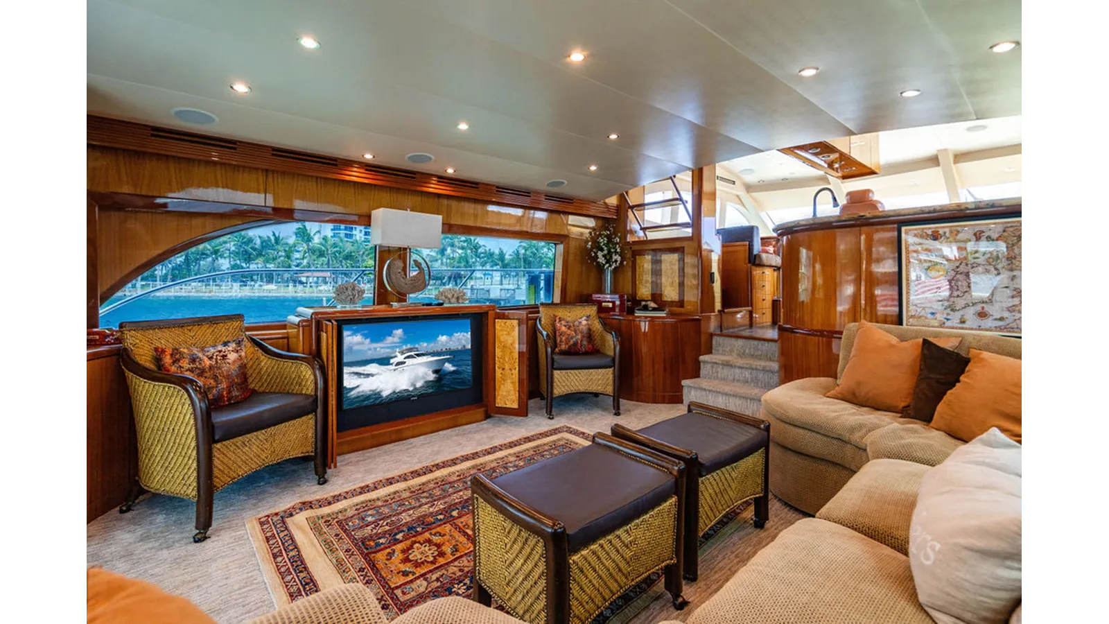 Купить яхту LADY BELLA в Shestakov Yacht Sales