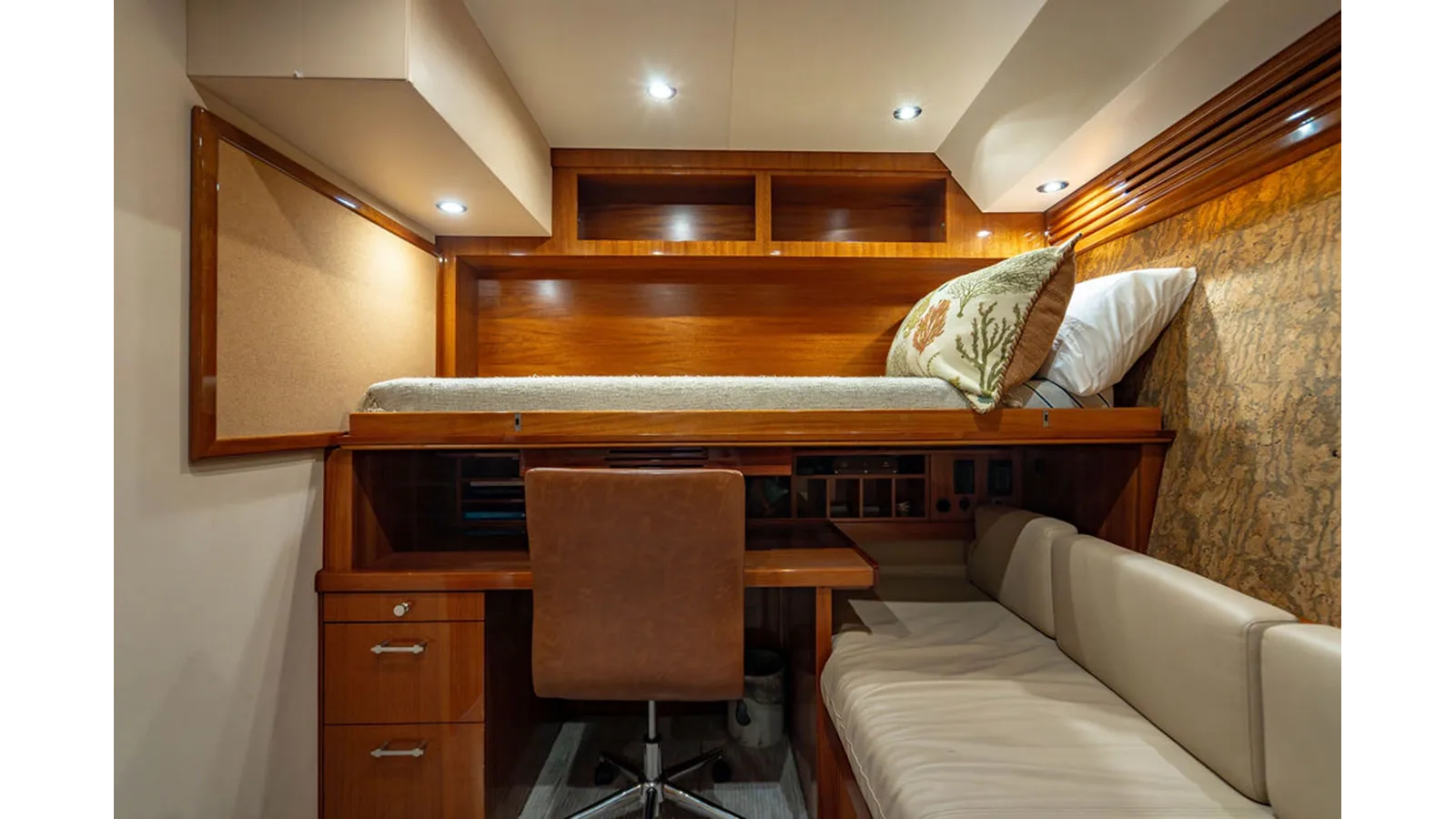 Купить LADY BELLA 2006