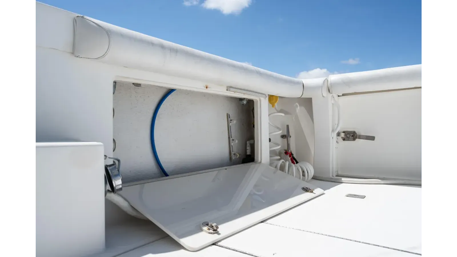 the best price on 2000 Cabo 45 Express - Cabo Yachts