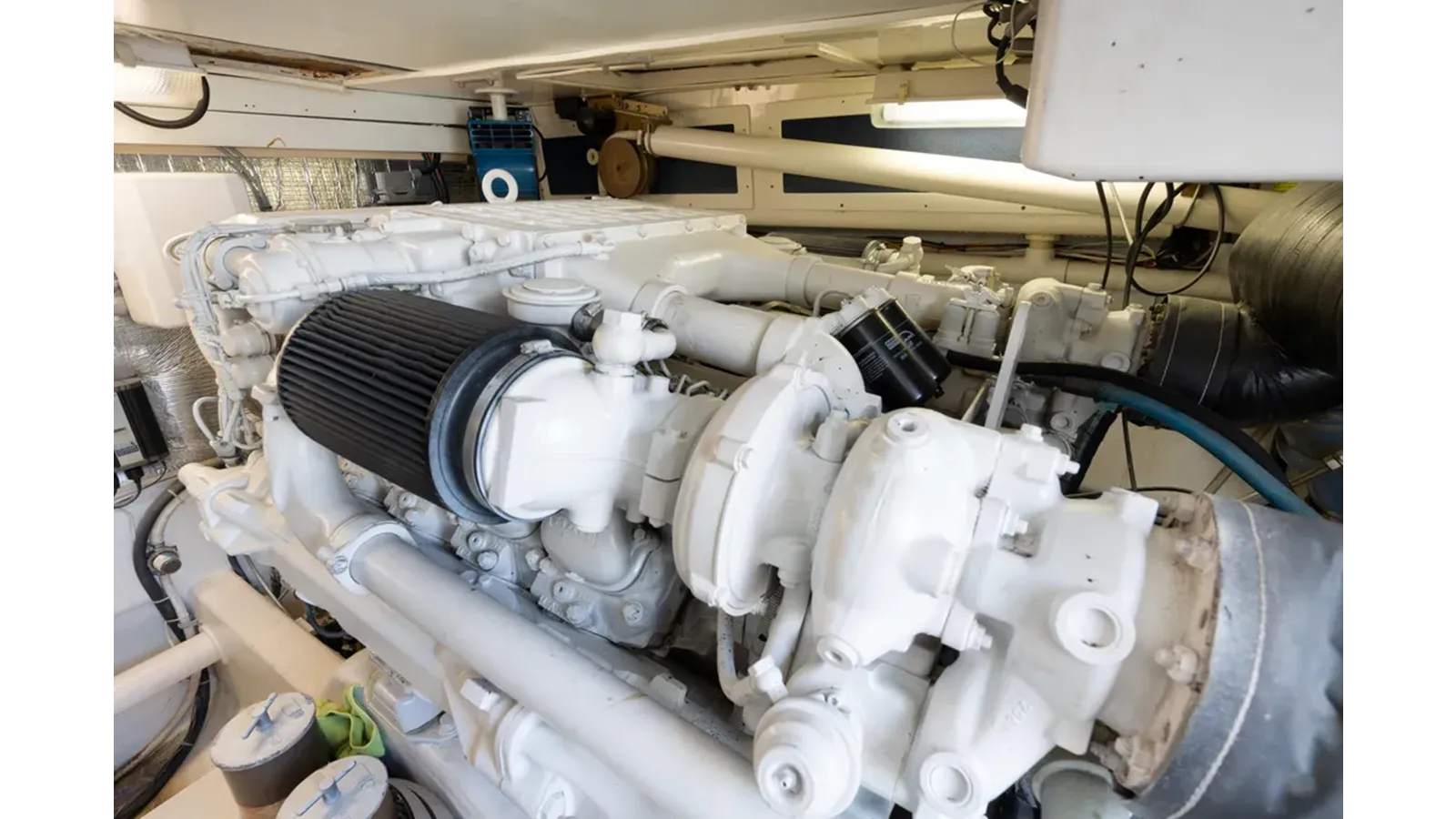 the best price on 2000 Cabo 45 Express