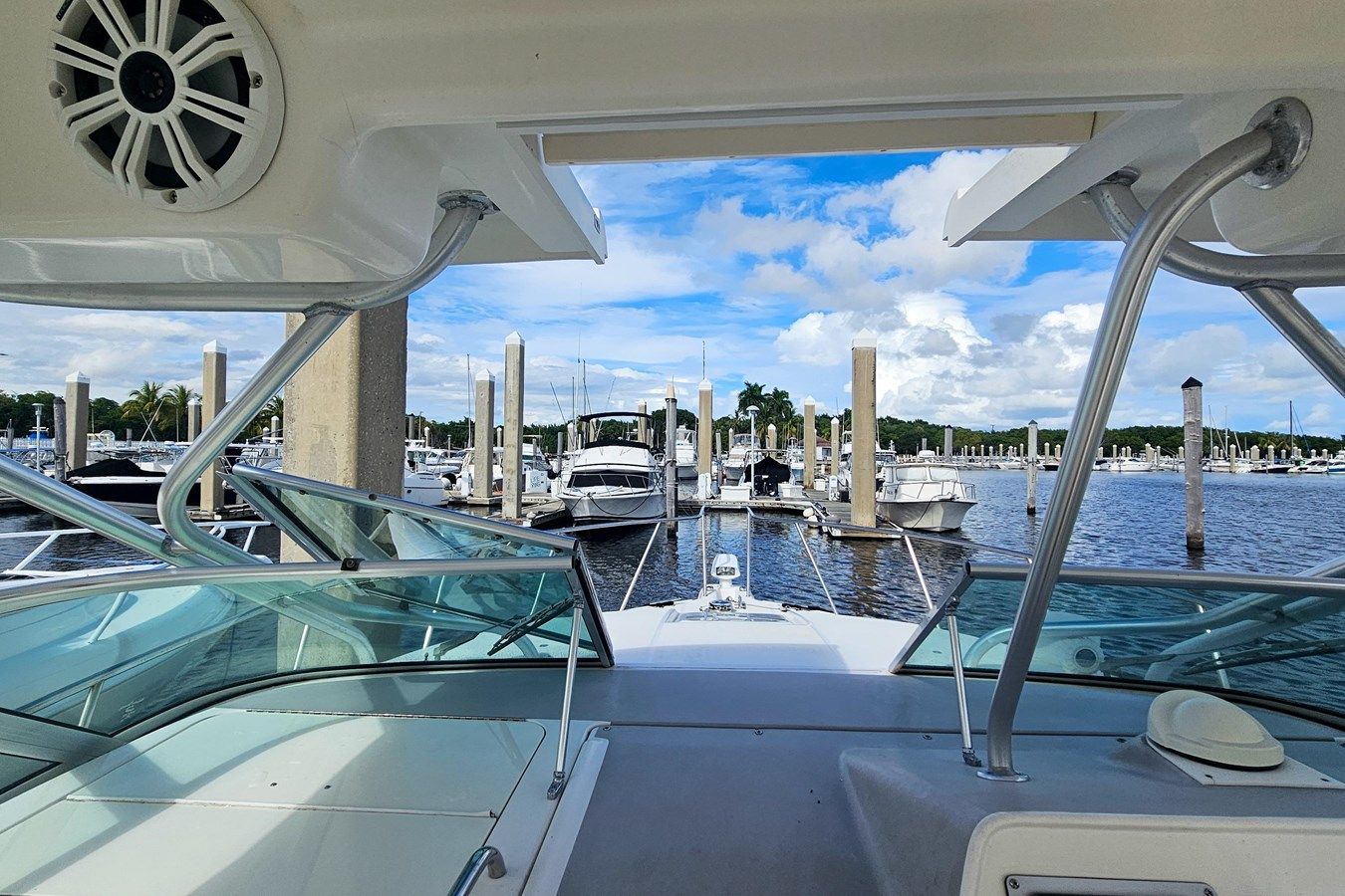 2005 Wellcraft 290 Coastal