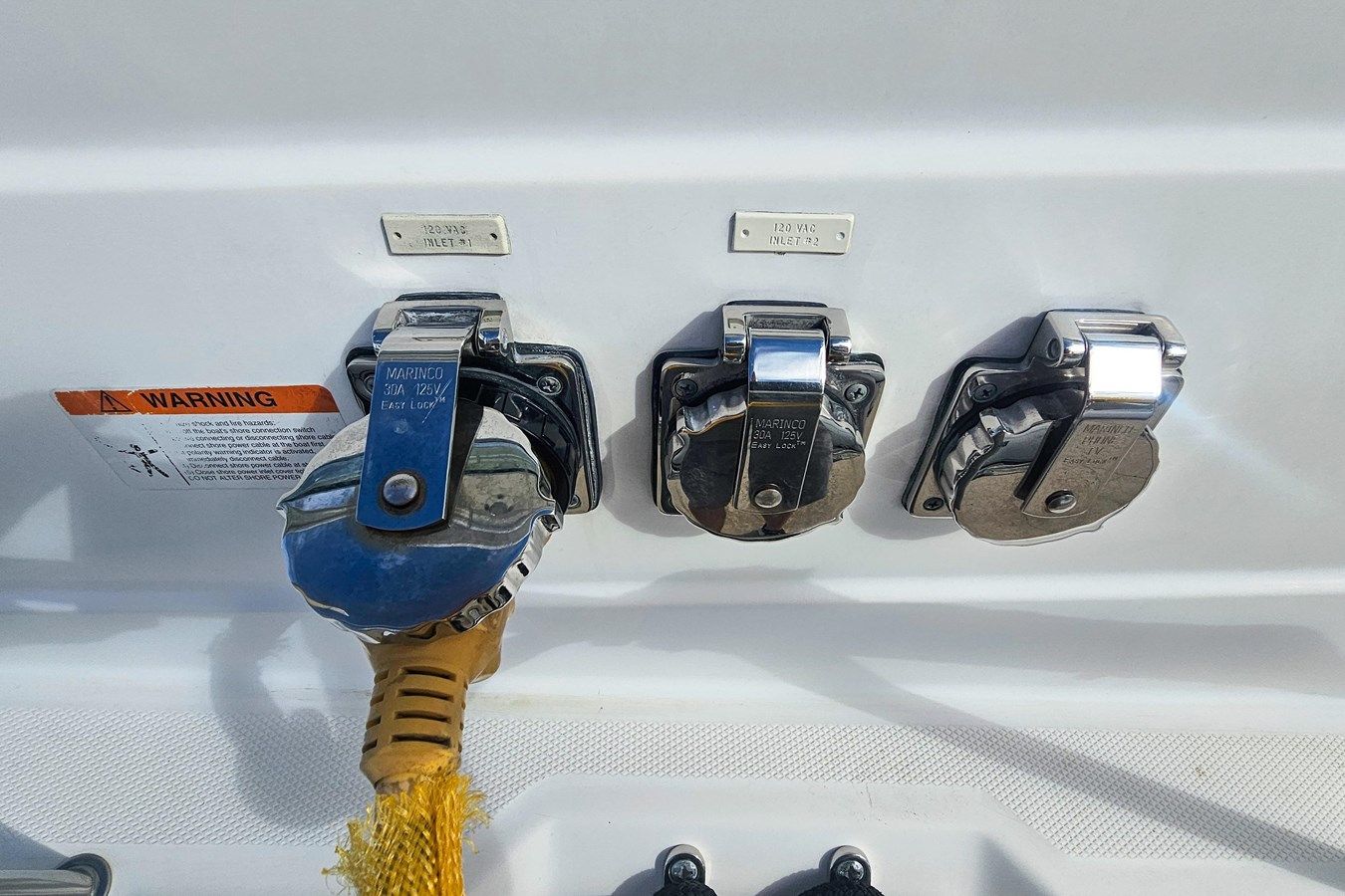 the best price on 2005 Wellcraft 290 Coastal 2005