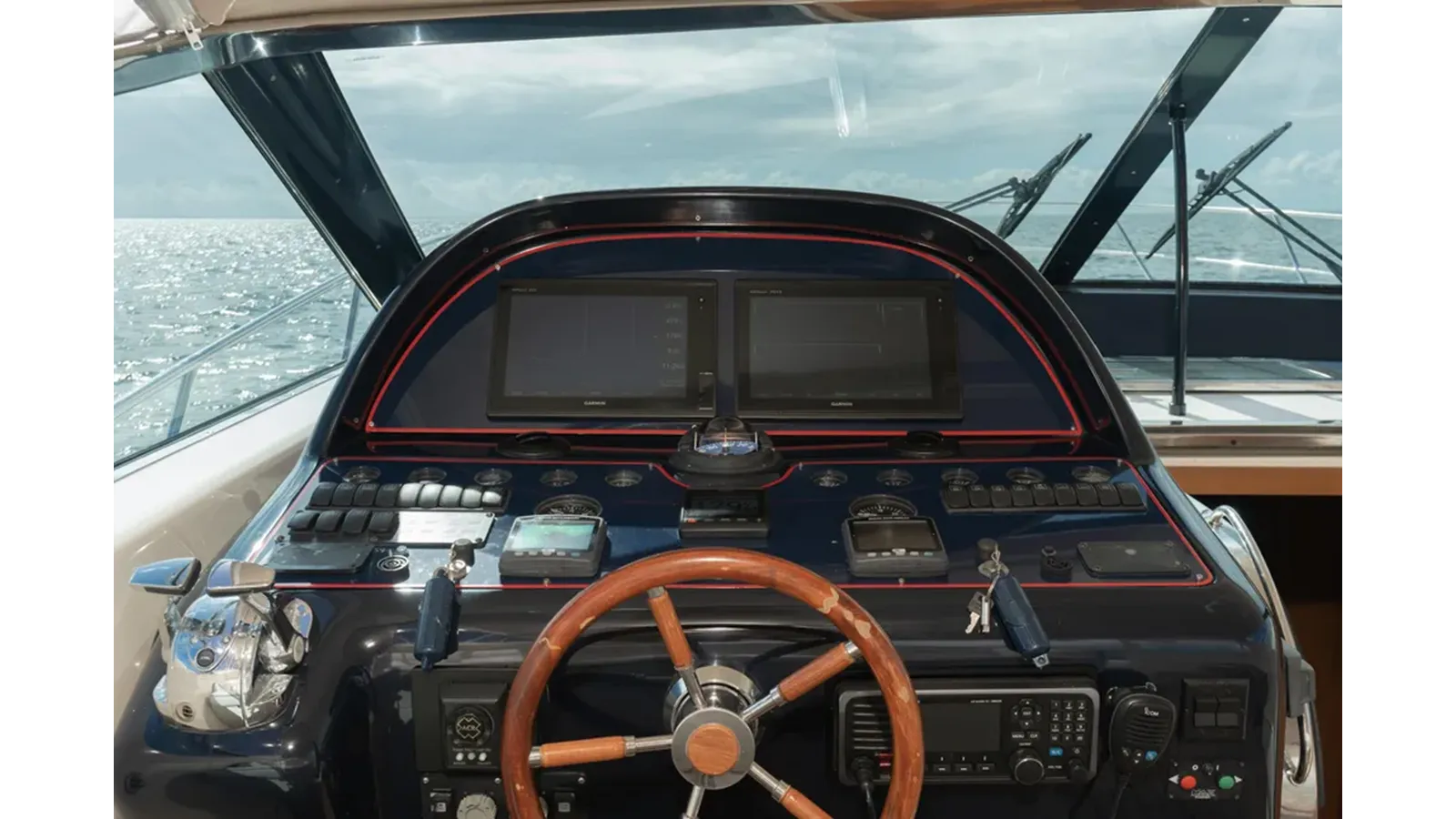 Buy a 2001 Uniesse 48 Open 48 Open at Shestakov Yacht Sales