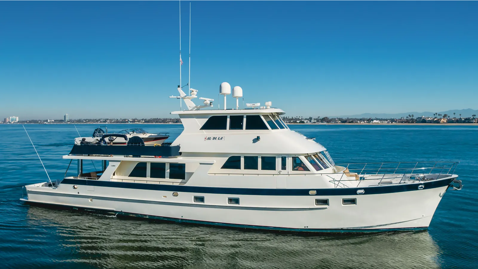 the best price on AL DI LA