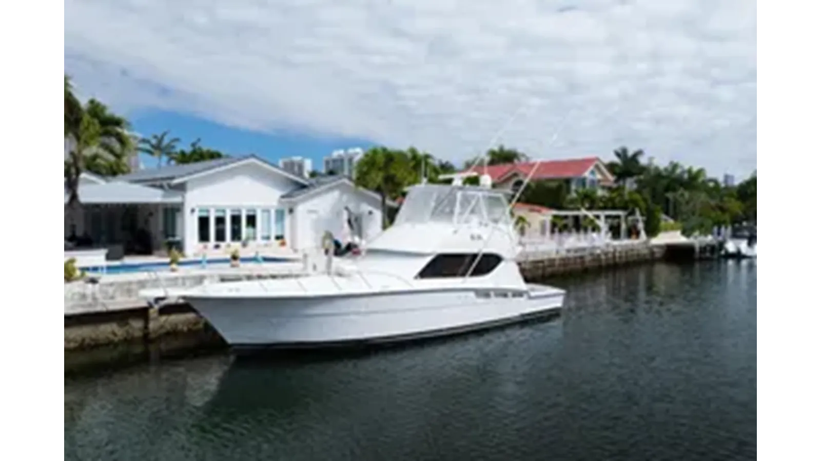 Buy a yacht 2002 Hatteras 50 Convertible 50 Convertible