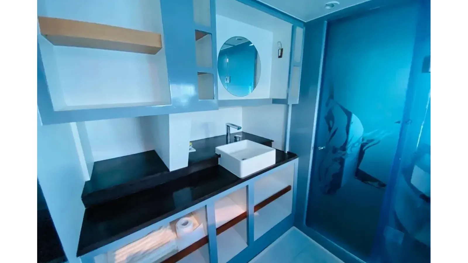 Buy a Adventure at Shestakov Yacht Sales