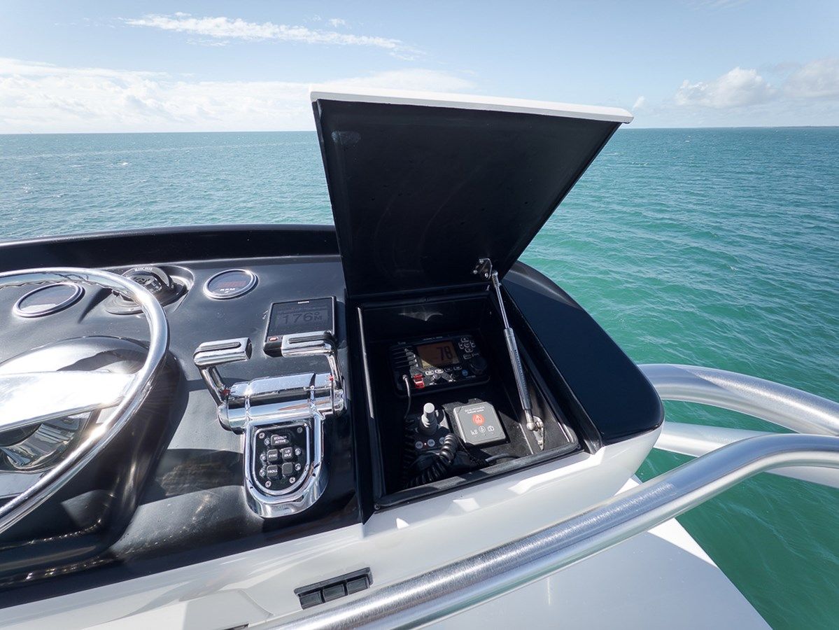 Купить яхту REEL HAWK Enclosed Bridge в Shestakov Yacht Sales