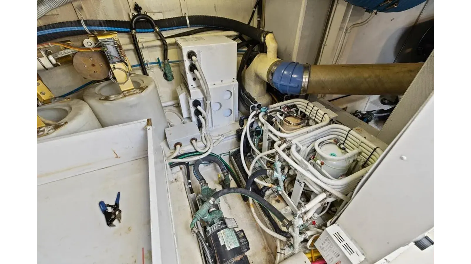 Продажа яхты 2006 Marquis 59 2006