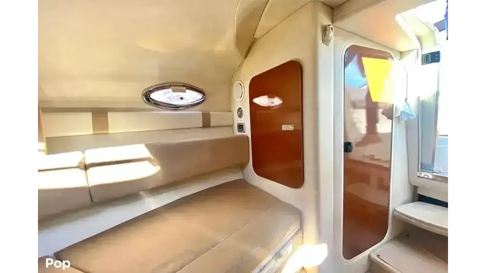 Купить яхту Sea Ray 240 Sundancer 240 Sundancer в Shestakov Yacht Sales