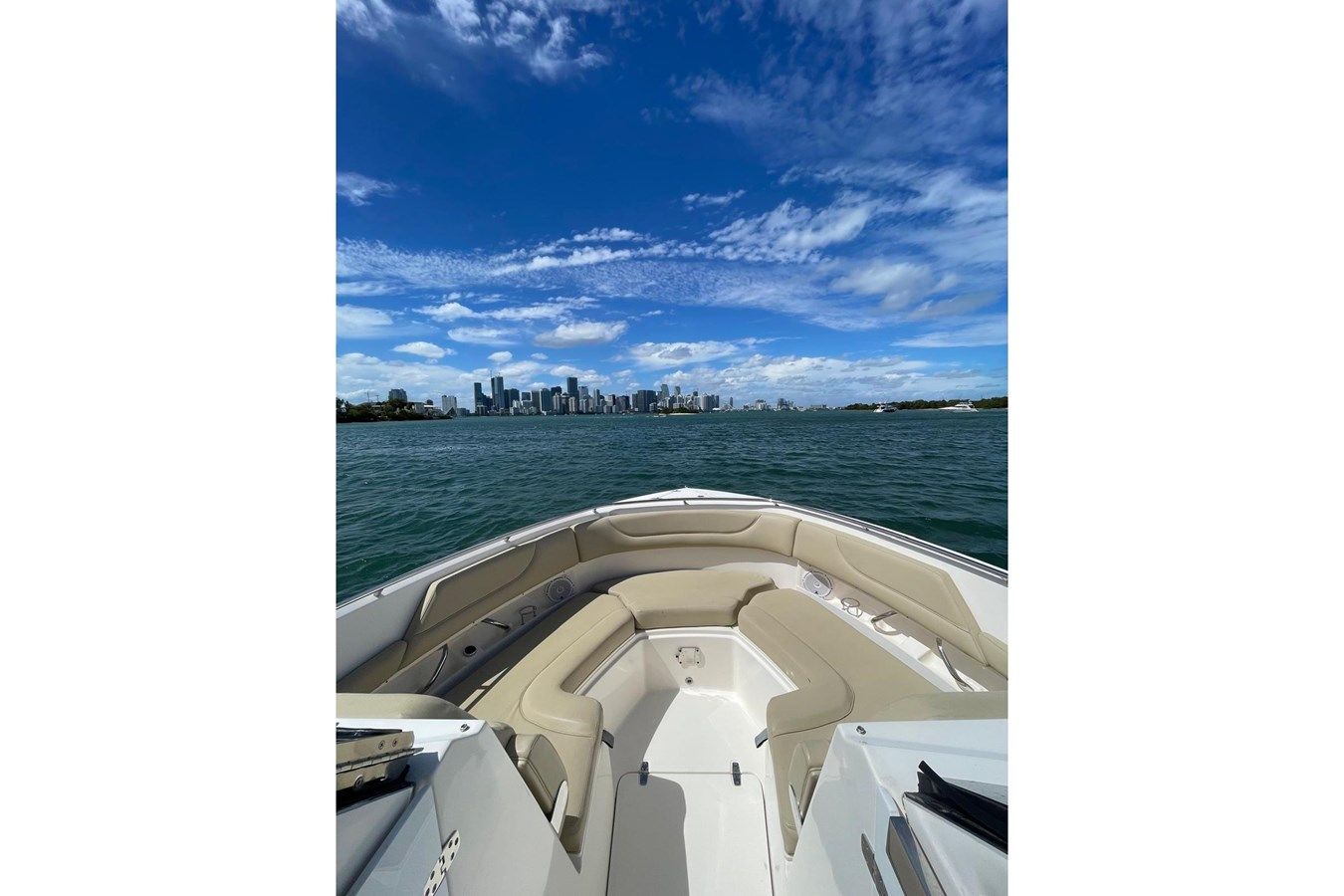 2016 Pursuit DC 325 Dual Console - PURSUIT BOATS