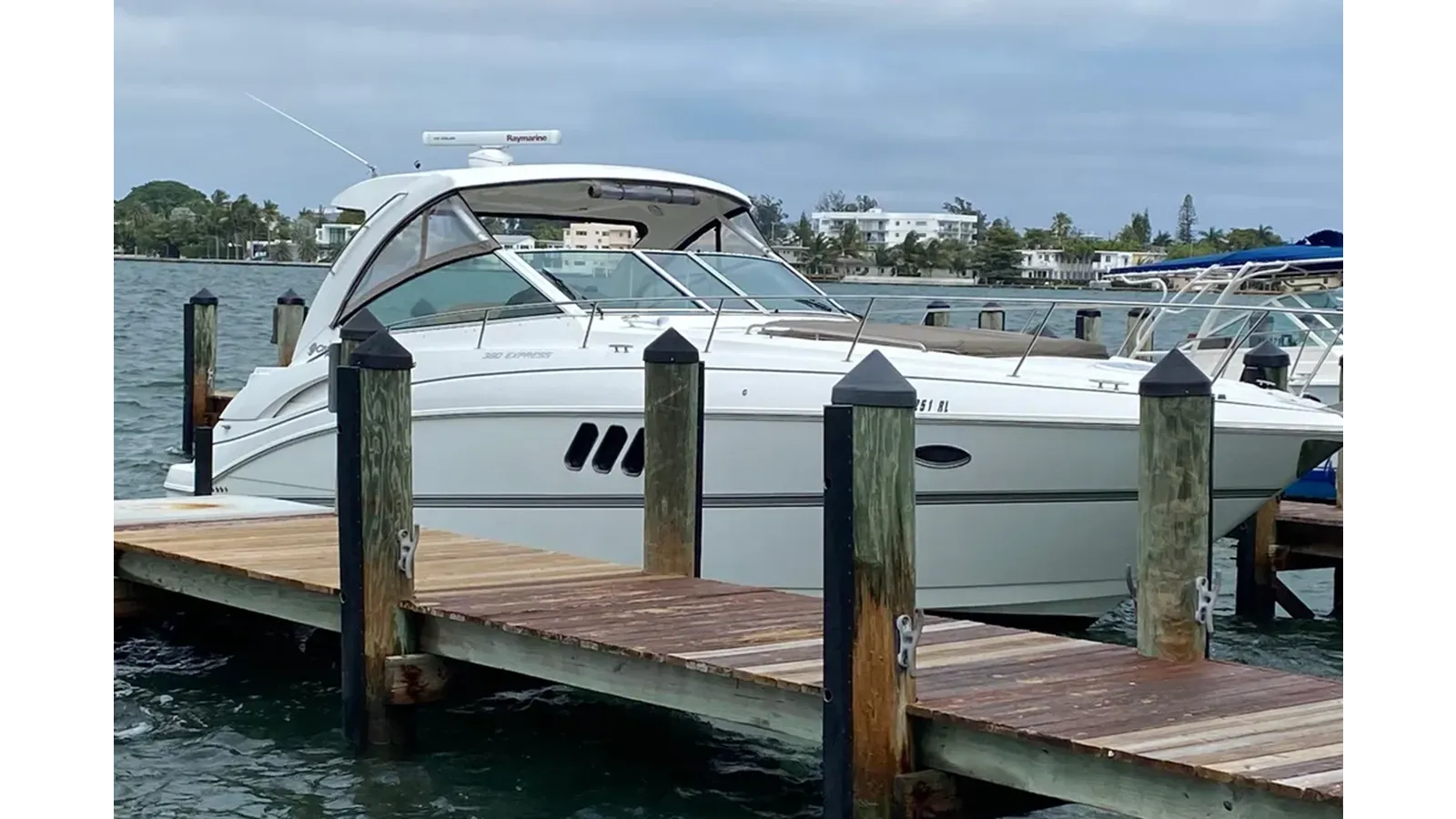 Лучшие предложения покупки яхты 2013 Cruisers Yachts 380 Express - Cruisers Yachts