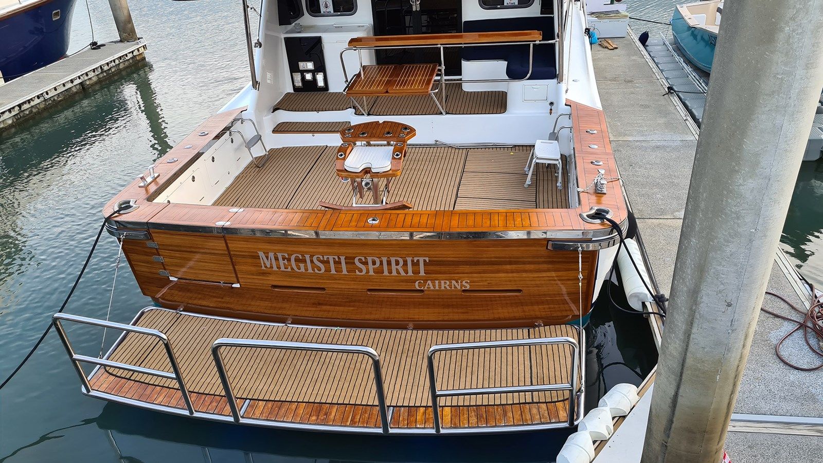 Стоимость яхты MEGISTI SPIRIT 70 Flybridge Cruiser